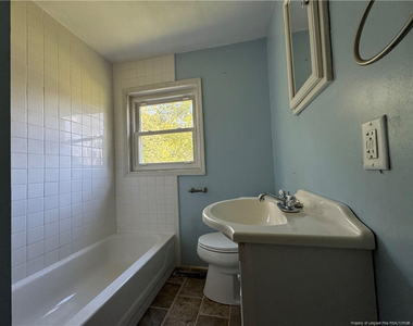 405 N Dickson Street - Photo Thumbnail 19