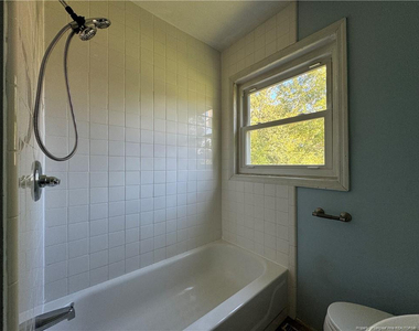 405 N Dickson Street - Photo Thumbnail 20