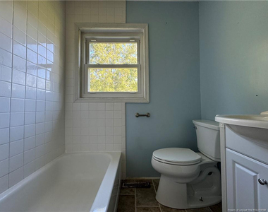405 N Dickson Street - Photo Thumbnail 21