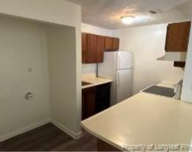 6408 Starbrook Drive - Photo Thumbnail 4