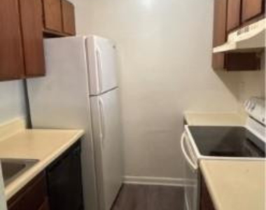 6408 Starbrook Drive - Photo Thumbnail 3