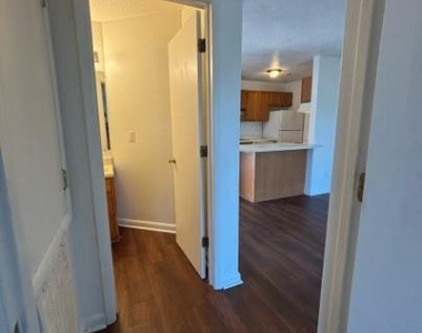6403 Starbrook Drive - Photo Thumbnail 9
