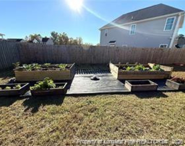 2150 Stonewash Drive - Photo Thumbnail 24