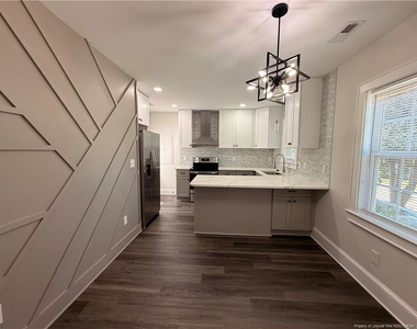 110 Kensington Circle - Photo Thumbnail 2