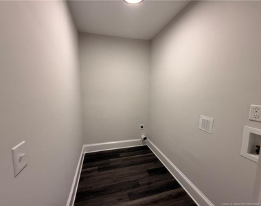 110 Kensington Circle - Photo Thumbnail 11