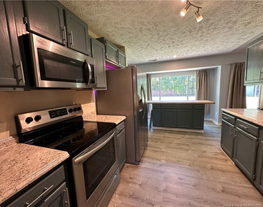 4531 Tonric Drive - Photo Thumbnail 11