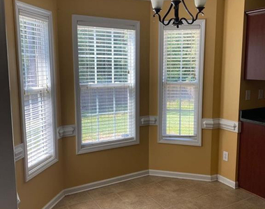331 Beaconfield Drive - Photo Thumbnail 3