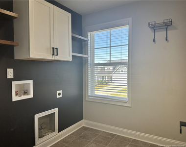 143 Cromwell Court - Photo Thumbnail 22