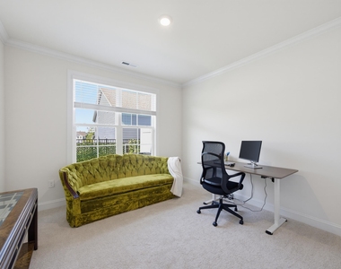 722 Andrade Drive - Photo Thumbnail 12