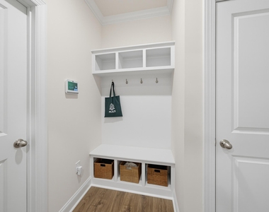722 Andrade Drive - Photo Thumbnail 2