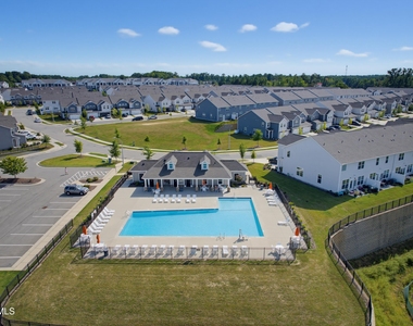 722 Andrade Drive - Photo Thumbnail 28