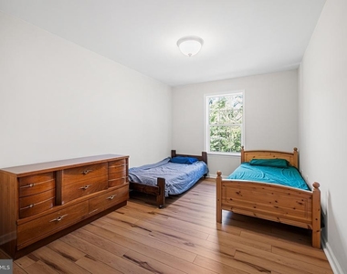 1537 Crest Park Court - Photo Thumbnail 15