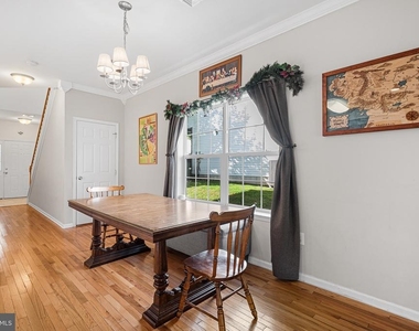 1537 Crest Park Court - Photo Thumbnail 4