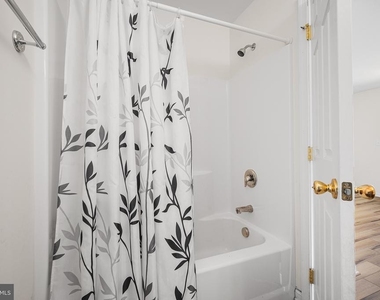 1537 Crest Park Court - Photo Thumbnail 19