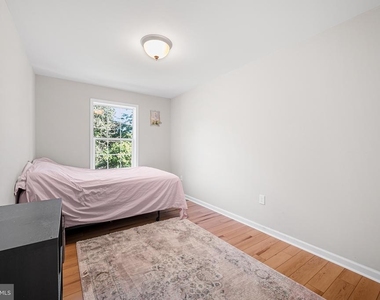 1537 Crest Park Court - Photo Thumbnail 17