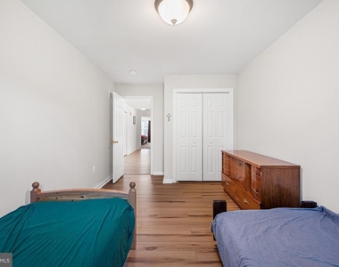 1537 Crest Park Court - Photo Thumbnail 16