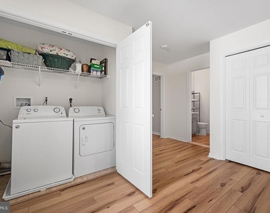 1537 Crest Park Court - Photo Thumbnail 14