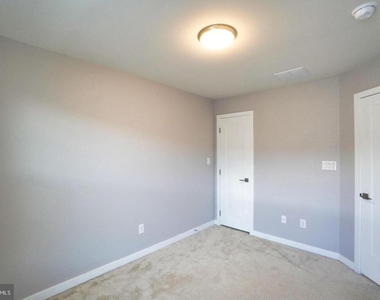 35 Jessop Lane - Photo Thumbnail 23