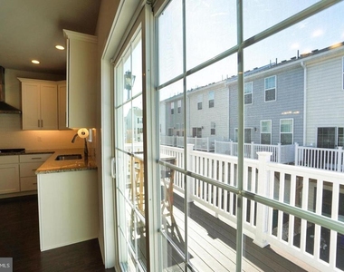 35 Jessop Lane - Photo Thumbnail 12