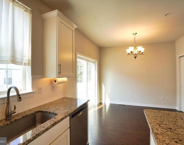 35 Jessop Lane - Photo Thumbnail 10