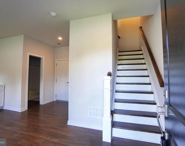 35 Jessop Lane - Photo Thumbnail 2