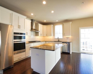 35 Jessop Lane - Photo Thumbnail 7
