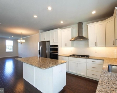 35 Jessop Lane - Photo Thumbnail 11