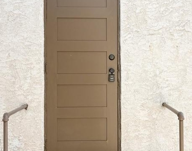 261 N York Street - Photo Thumbnail 1