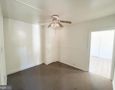 261 N York Street - Photo Thumbnail 7