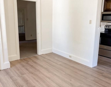 261 N York Street - Photo Thumbnail 4