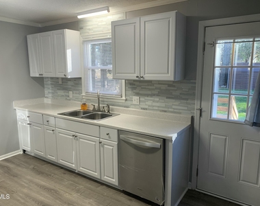 1617 Wake Drive - Photo Thumbnail 4