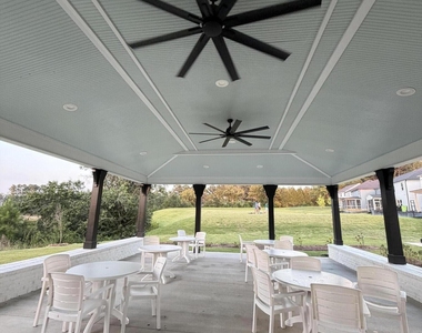 1373 Hasse Avenue - Photo Thumbnail 21