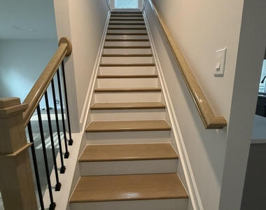 1373 Hasse Avenue - Photo Thumbnail 16