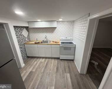 367 E Butler Avenue - Photo Thumbnail 1