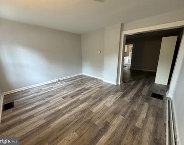319 Grant Street - Photo Thumbnail 2