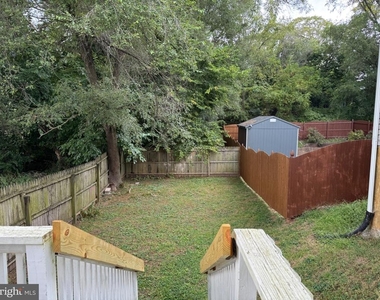 319 Grant Street - Photo Thumbnail 5