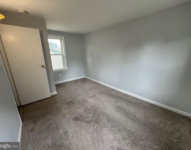 319 Grant Street - Photo Thumbnail 15