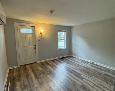 319 Grant Street - Photo Thumbnail 1