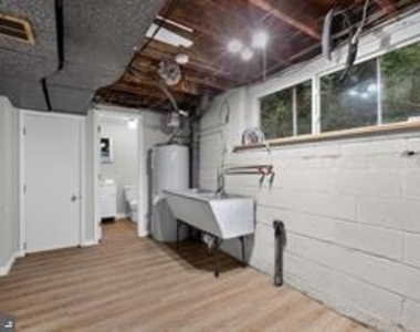 156 Gypsy Lane - Photo Thumbnail 19