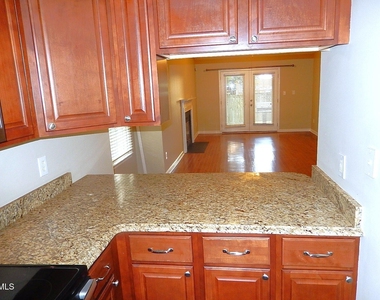 4301 Bona Court - Photo Thumbnail 7