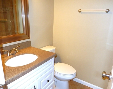 4301 Bona Court - Photo Thumbnail 15
