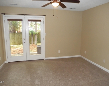 4301 Bona Court - Photo Thumbnail 10