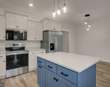 695 Karvois Court - Photo Thumbnail 14
