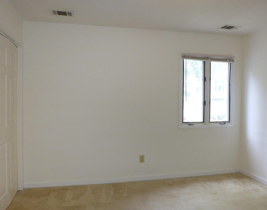 710 Martin Luther King Junior Boulevard - Photo Thumbnail 9