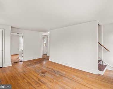 2635 W Chester Pike - Photo Thumbnail 17