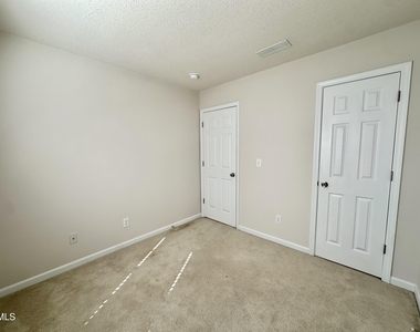 508 Canyon Lake Circle - Photo Thumbnail 13
