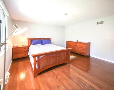 1120 Cymry Drive - Photo Thumbnail 15