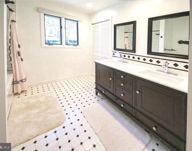 1120 Cymry Drive - Photo Thumbnail 18