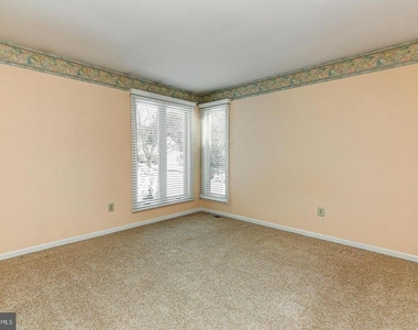 1114 Mews Lane - Photo Thumbnail 30