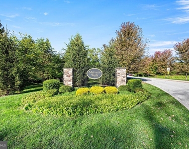 126 Mulberry Drive - Photo Thumbnail 26